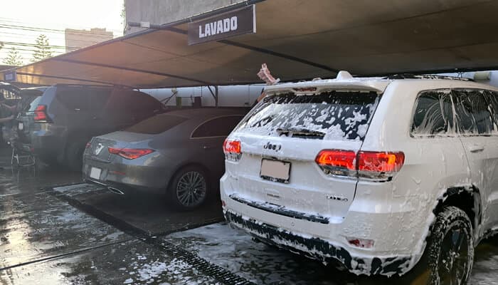 Zona de Lavado El Point Car Wash
